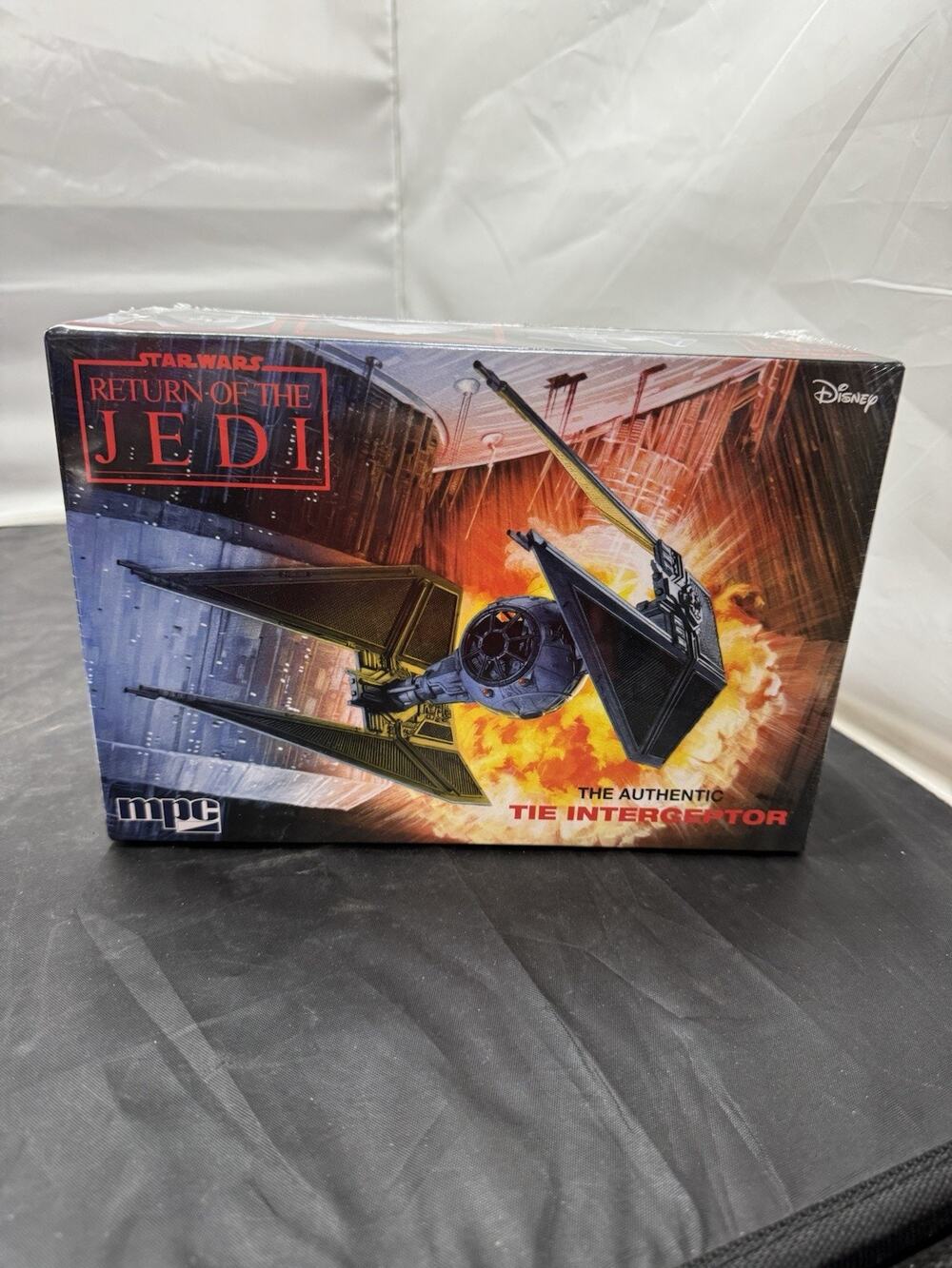 MPC Star Wars Return of the Jedi TIE Interceptor 1/48 Scale Model Kit MPC989 NEW